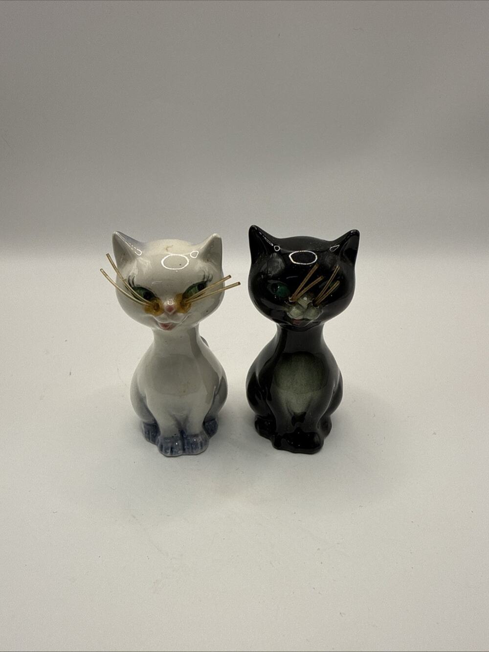 GOEBEL ** CAT Salt & Pepper ** Mid-century Porcelain